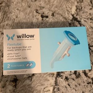 NWOT Willow FLEX TUBE